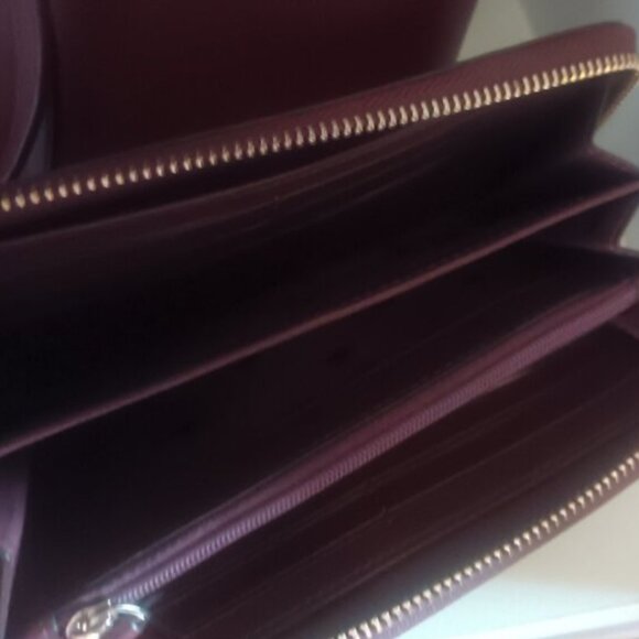 KATE SPADE LEATHER TOTE WITH MATCHING WALLET - Picture 7 of 10